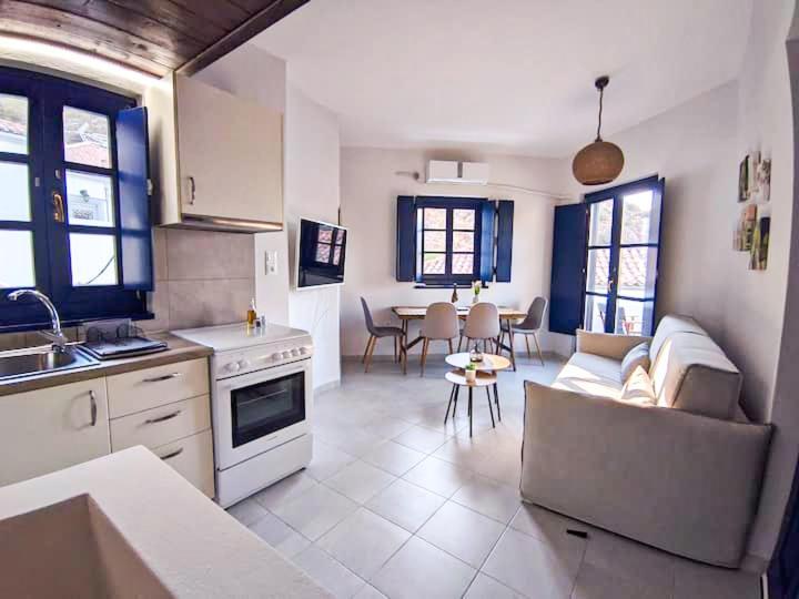 Oros Eros Apartment Hydra  Luaran gambar