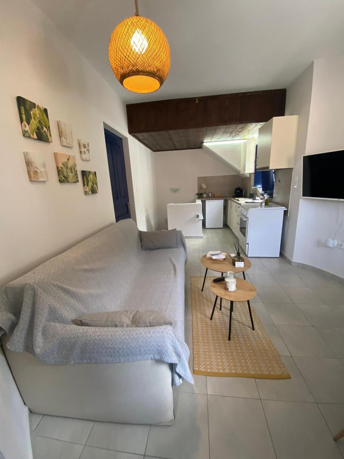Oros Eros Apartment Hydra  Bilik gambar