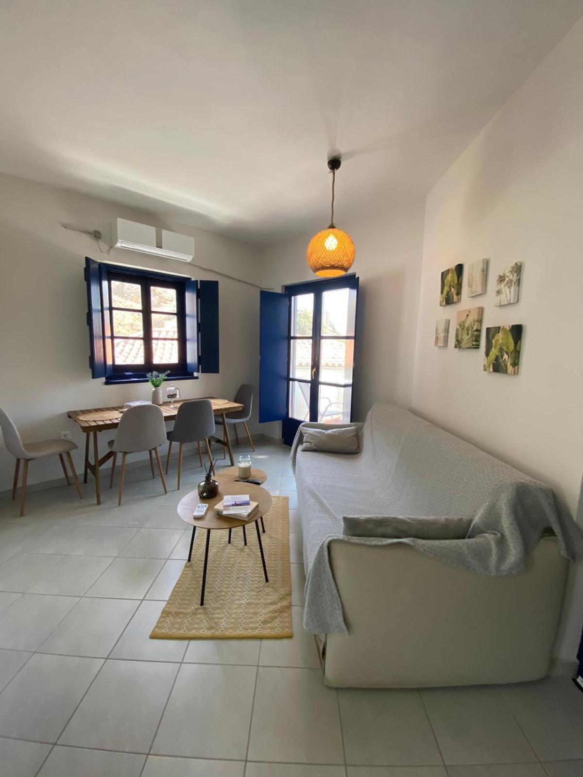 Oros Eros Apartment Hydra  Bilik gambar